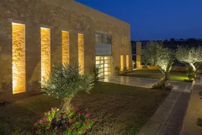 Olea Villas - Infinity Pool, Hot Tub, Sea Views - Image 4