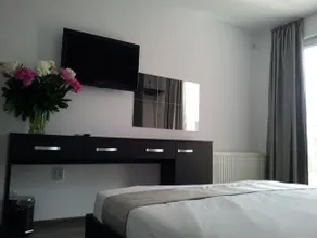Anacris Guesthouse - Image 3
