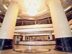 Golden Swallow Hotel - Image 2