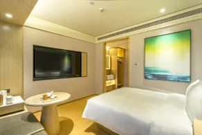 Plaza Hotel Suzhou - Image 4