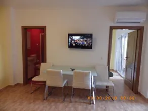 Apartments Luxury Center - Image 5