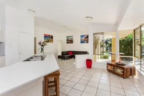 JazzLee Beach Retreat - Image 4
