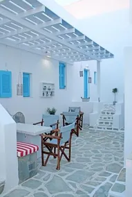 Piperaki Rooms - Image 3
