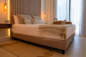Blizz Boutique Hotel - Image 3