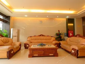 XICHANG RED 8 HOTEL - Image 3