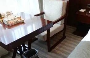 Piaget Hotel - Image 5