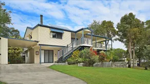 Quandamooka Beach House - Image 1