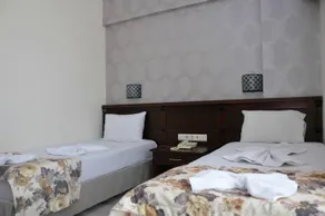 Dobra Hotel - Image 4