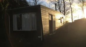 Charming year round chalet in awesome vacation park on a great lake - Image 2