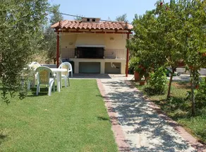 Demestichas Apartments - Image 4