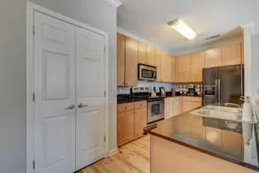2502 Leon 4BR - Image 5