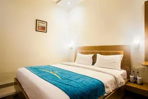 Hotel Poonam Plaza - Image 2