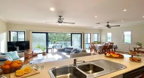 Blueys Lodge - Image 3