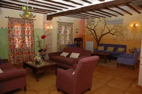 La Casa De Las Medicas - Image 3
