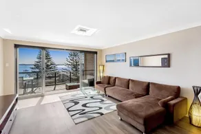 Sundeck, Unit 8/51 Ronald Avenue - Image 3