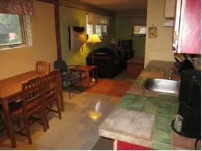 Fossilbeds Guesthouse - Image 5