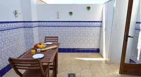 The green townhouse in Denia centre - Image 4