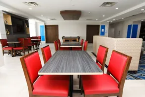 Hampton Inn Hillsboro - Image 2