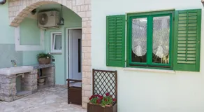 Bruna apartment with big terrace - Image 4