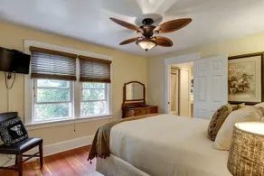 Hillcrest House Bed & Breakfast - Image 5