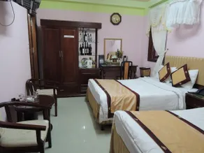 Nhat Tan Hotel - Image 4