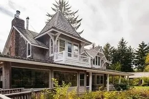Sometimes A Great Notion 5 Br home by RedAwning - Image 2
