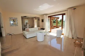 Luxury villa in Cannes hills - Image 4