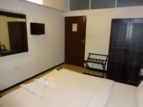 Hotel Vishnu Priya - Image 4
