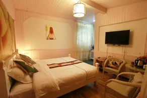 Sanfang Qixiang · Cute Pet | Travel Photography holiday Villa - Image 4