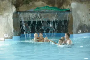 DANLAND HO HOLIDAY CENTER - Image 3