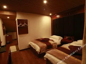 Emeishan Sanhejia Hotel - Image 4