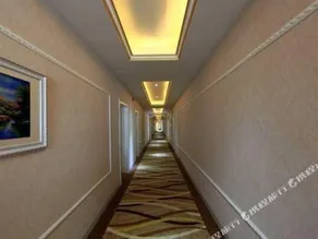 Xingshan Luoma Holiday Hotel - Image 4