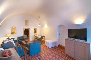 Annabel's Luxury Suites - Image 3