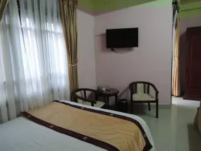 Nhat Tan Hotel - Image 5