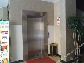 Qujing Ruixin Business Hotel - Image 2