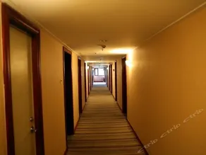 XUEREN MANSION HOTEL - Image 5