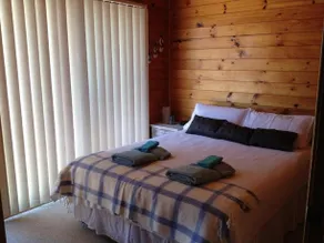 Nelsons Beach Lodge, Holiday House - Image 3