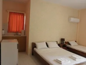 Hotel West - Image 4
