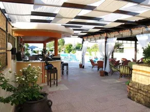 Venus Beach Hotel - Image 4