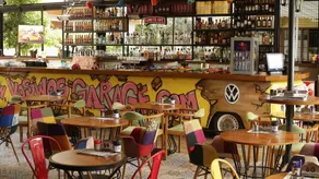 Voswos Garage Hotel - Image 5