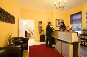Garten Hotel Hamburg - Image 3