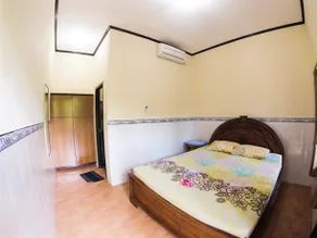 Sri Beach Inn - Image 4