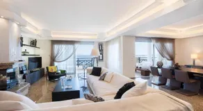 SeaRene Deluxe Seafront Maisonette - Image 4