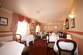 Cross House Hotel - Image 5
