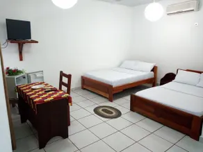 Brenu Beach Lodge - Image 5