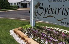 Sybaris Suites Frankfort - Image 2