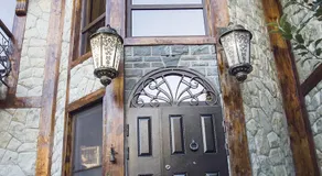 Guest Castle Hotel - Image 5