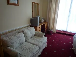Lulworth Cove Inn - Image 3