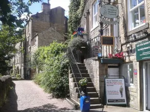 Robin Cottage Holmfirth - Image 2