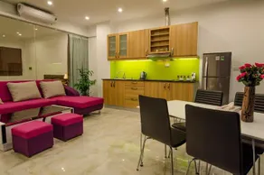 Louis 25 Apartment - Image 2